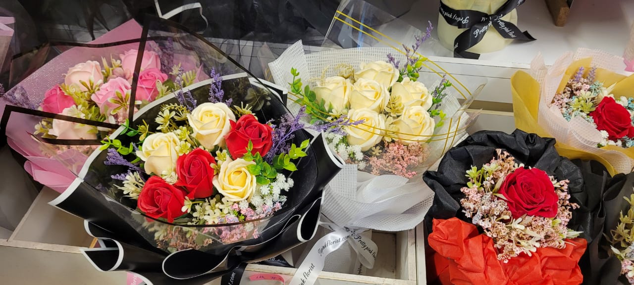 Soap-flower rose bouquet