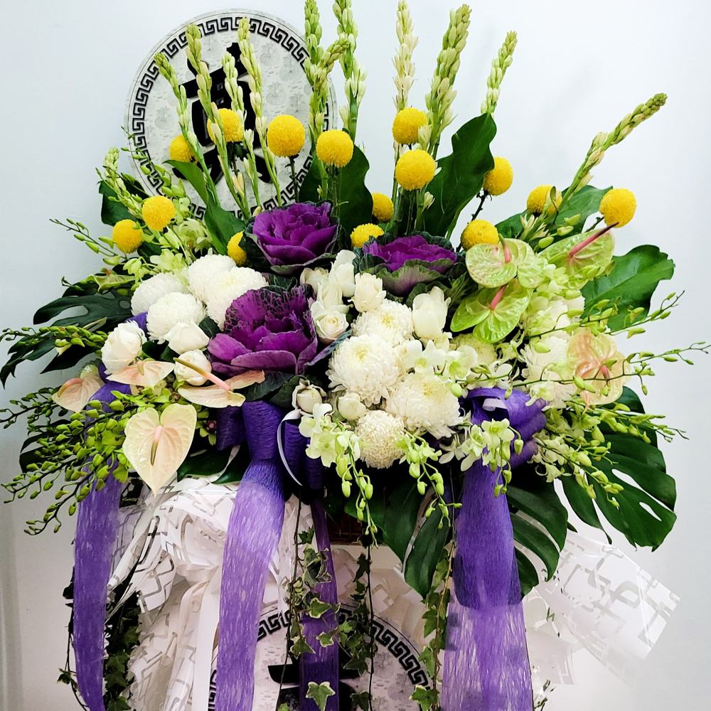 Grand-opening flower stand